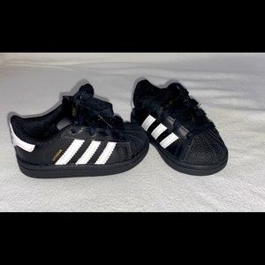 Toddlers Adidas Original Superstar Athletic shoe